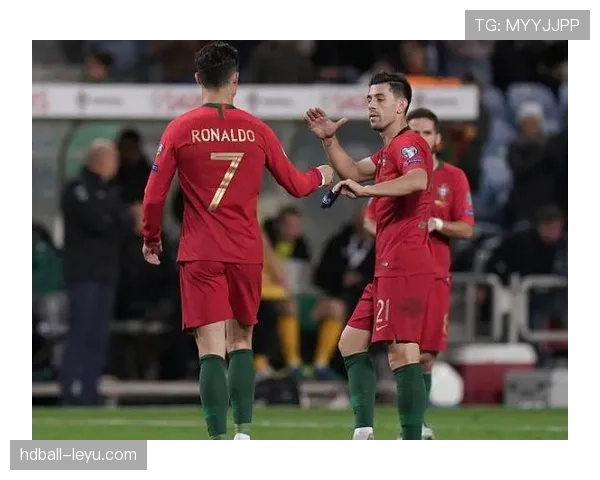 欧洲区预选赛附加赛状态回暖，各队争夺最后名额的走势清晰